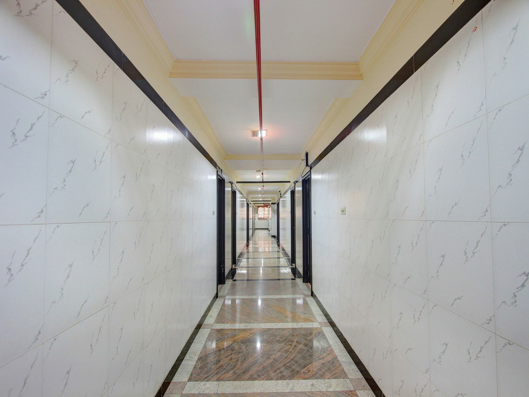 Oyo 12985 Sabharwal Viceroy Otel Bangalore Dış mekan fotoğraf